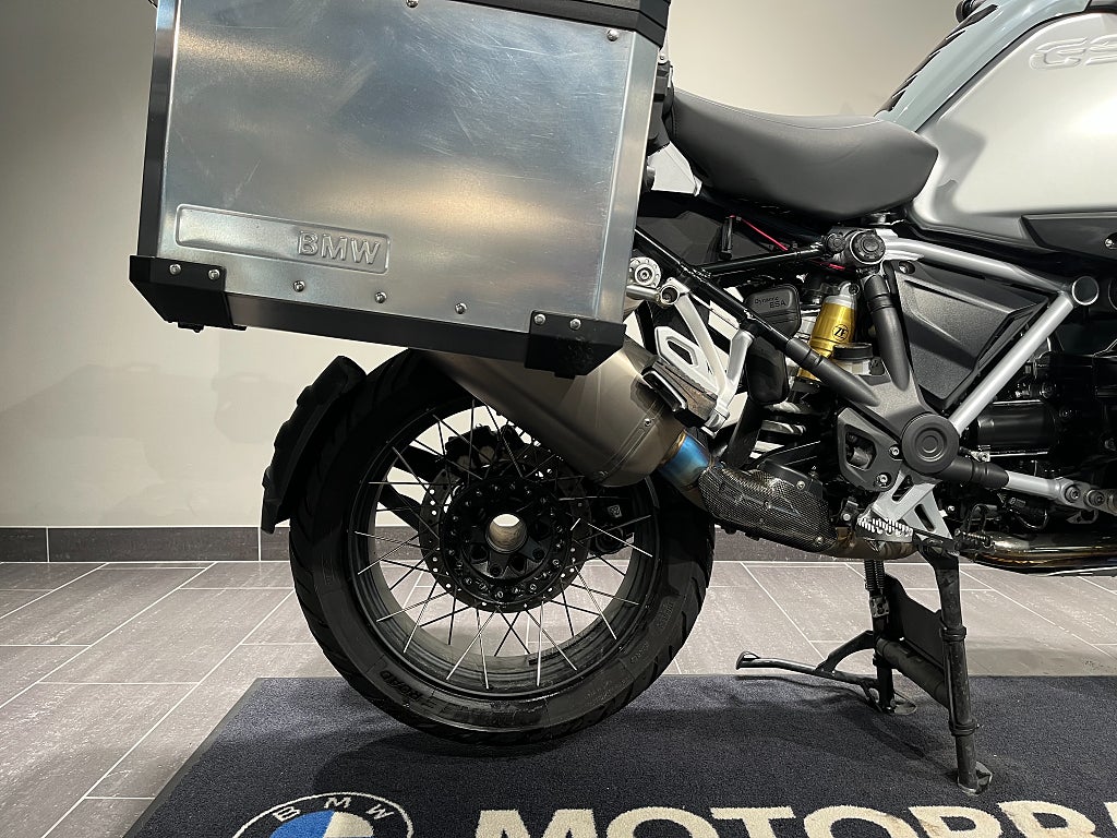 BMW R1250GSA / 3st väskor/Service avt. /Förlängd garanti