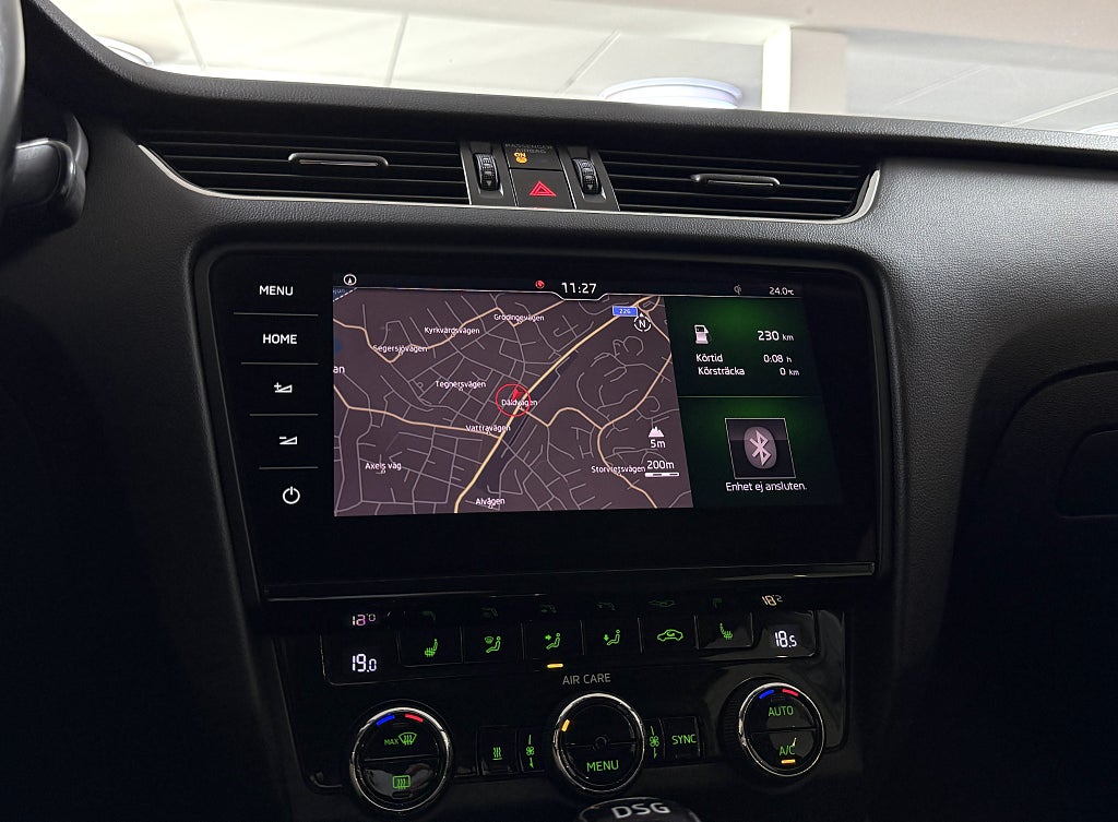 Skoda Octavia Scout 2.0 TDI SCR 4x4 PREMIUM D-VÄRMARE KELYSS CANTON B-KAM
