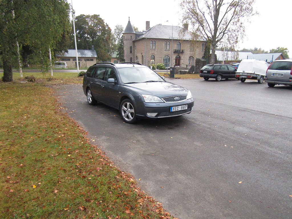 Ford Mondeo Kombi 3.0 V6 Titanium X Drag