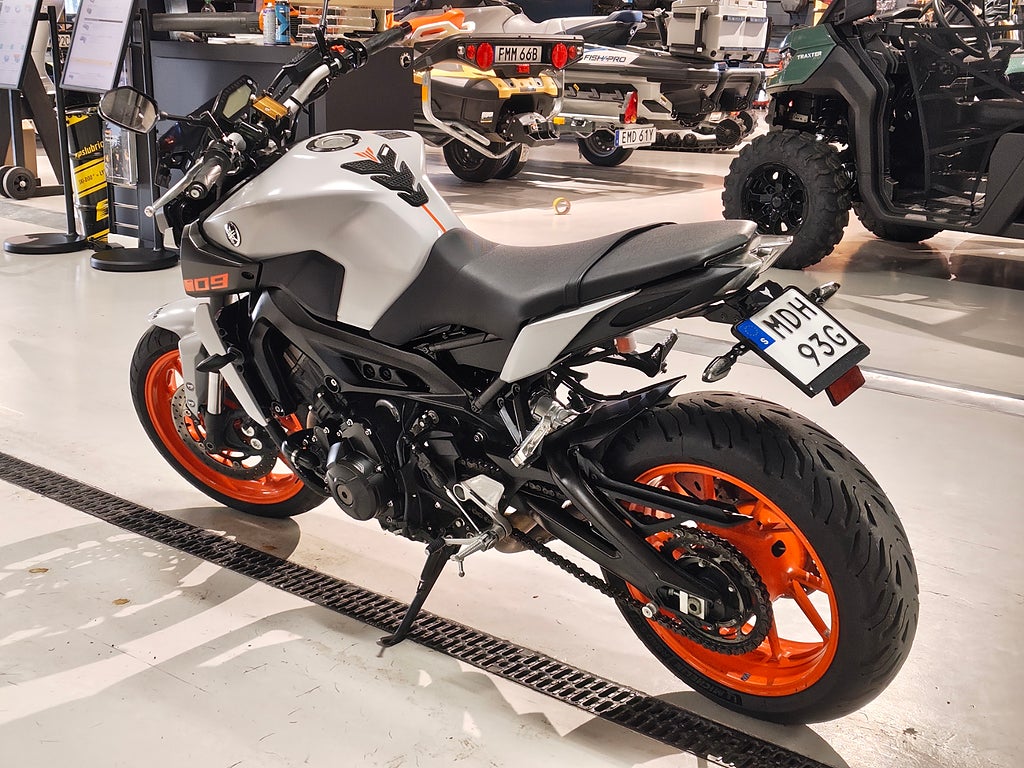 Yamaha MT-09 2019 - miniatyr 3