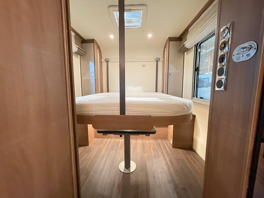 Bürstner Lyseo 745 /Taksäng x2/Soffa bak/Solcell/Automat - Bürstner