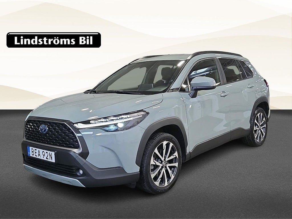 Toyota Corolla Cross 2.0 Style Moms Leasebar Vinterhjul