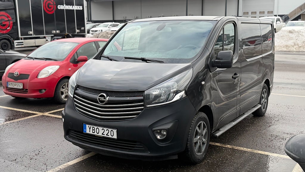 Opel Vivaro Skåpbil 2.9t 1.6 CDTI BIturbo / Dragkrok / Bakkamera
