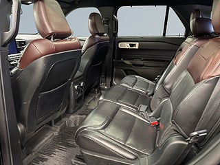 Ford Explorer Plug-In Hybrid SelectShift Platinum VÄLUTRUSTAD/360/S&V – bild 13