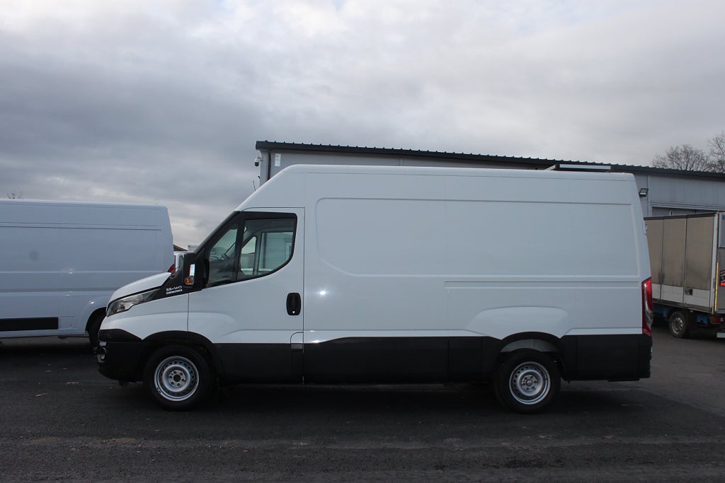 Iveco Daily 35-140 Skåpbil 2.3 JTD Hi-Matic Euro 6, bild 6