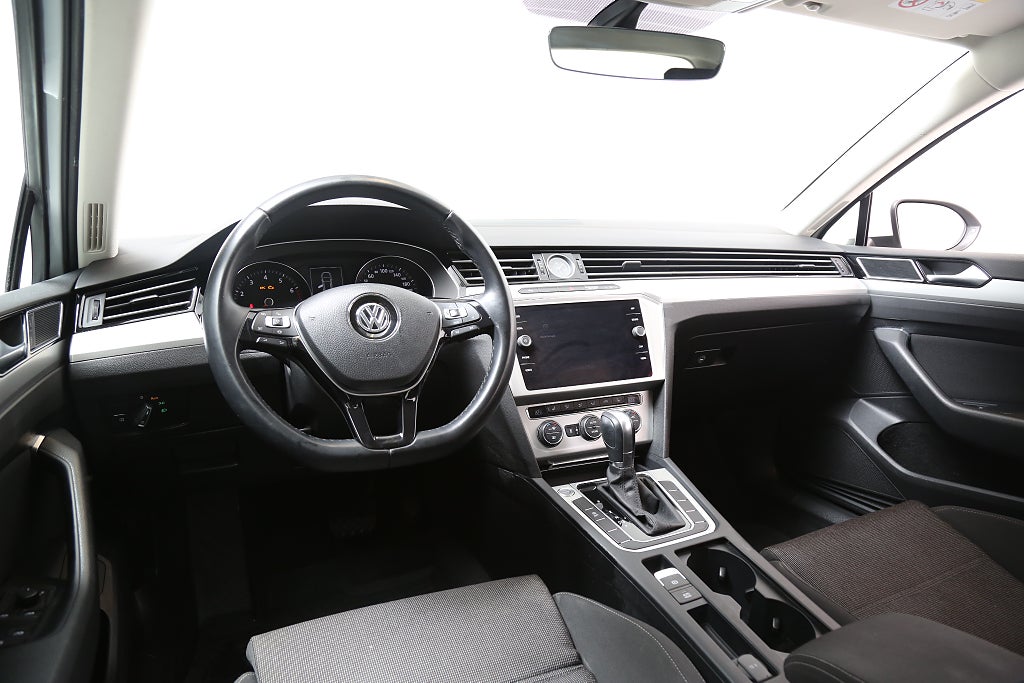 Volkswagen Passat 1,5 TSI 150hk Sportscombi DSG Värmare Kamera Leasbar 2019