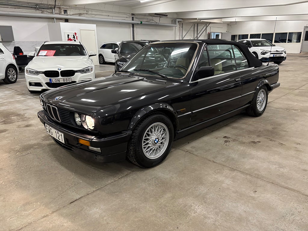 BMW 325 i Convertible M-Sport (Svensksåld)
