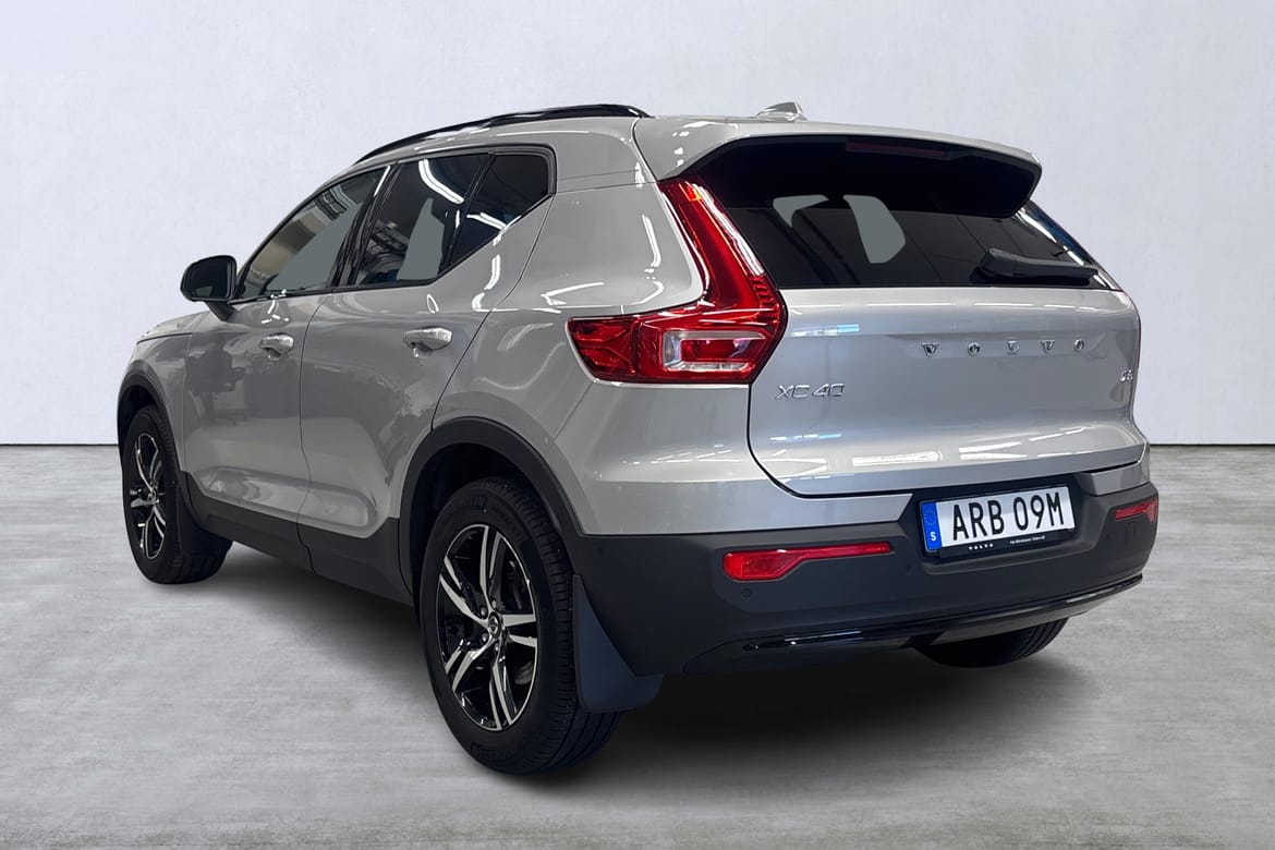 Volvo XC40 B3 FWD Bensin Plus Dark 2025, kuva 4/10