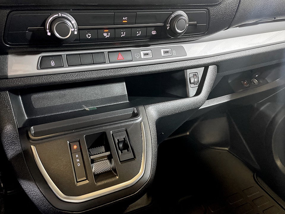 Bild på Citroën Jumpy BlueHDi 150hk Automat L3
