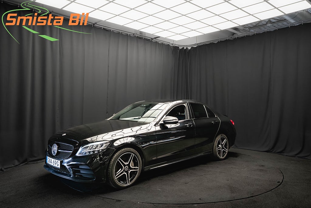 Mercedes-Benz C 300 e AMG NIGHT EDT BURMESTER COCKPIT DRAG KAMERA MOMS