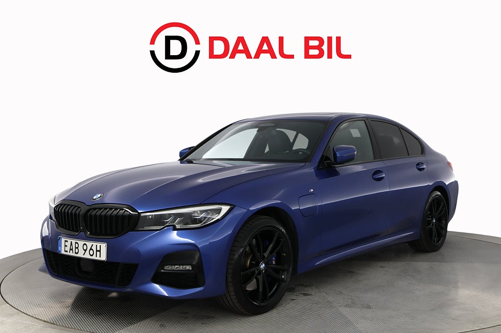 BMW 330e SEDAN 292HK M-SPORT INNOVATION P-VÄRM TAKLUCKA DRAG HUD