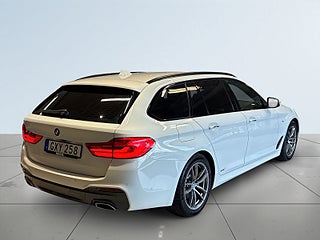 BMW 520d xDrive Touring M Sport Backkamera Rattvärme – bild 6