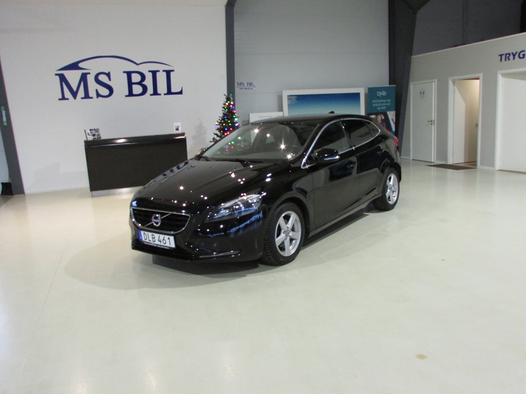 Volvo V40 D2 Euro 5 115HK NY SERVAD 