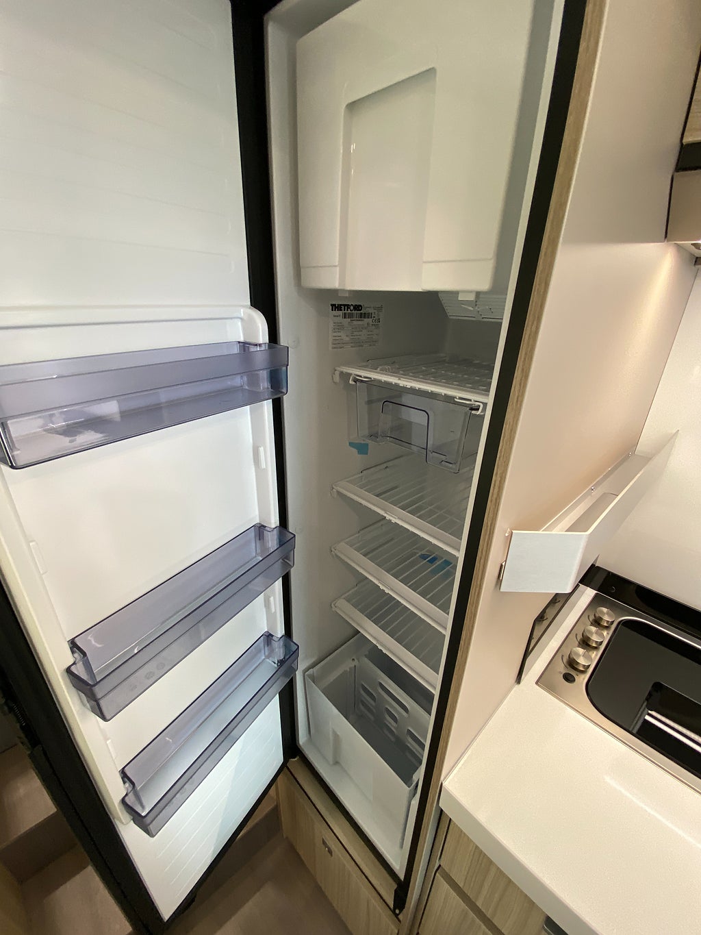 Adria Compact DL 60 Y / Vårmässa 20–22 mars – Påfyllt lager! - Adria