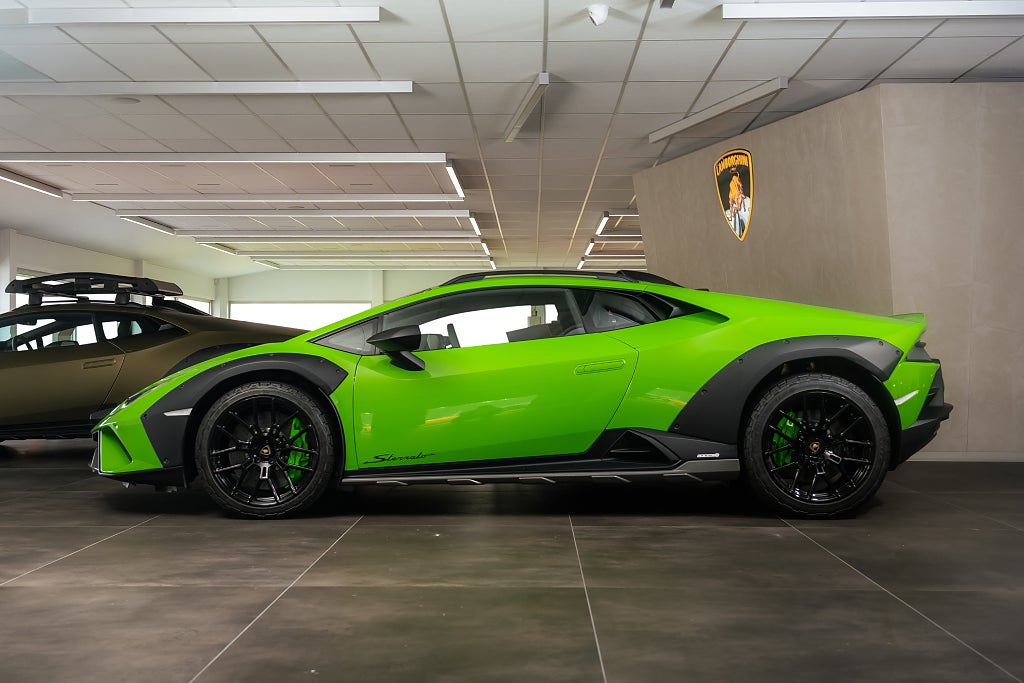 Gallery image 3 of 17