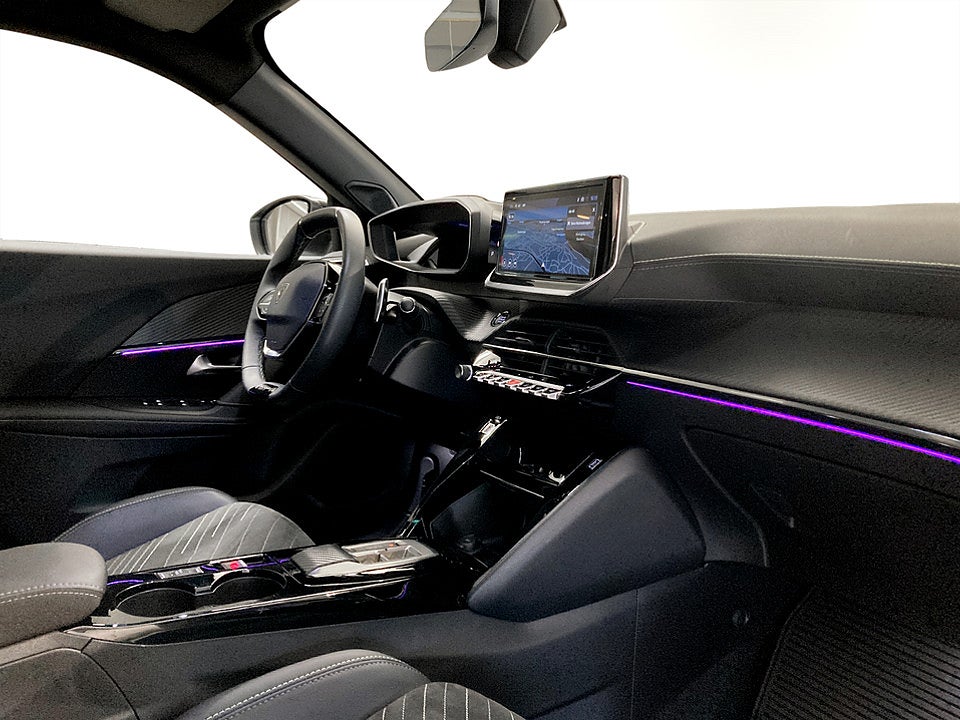 Bild på Peugeot 2008 GT 1.2 PT 130hk Aut B-KAMERA CARPLAY NAV