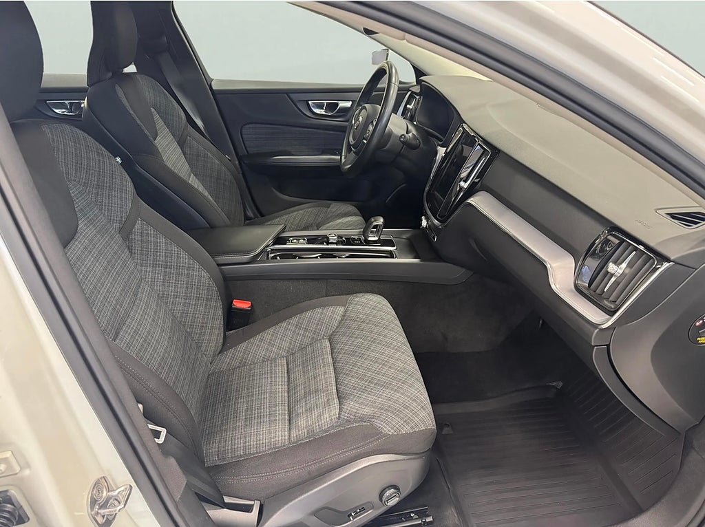 Volvo V60 B4 Geartronic Momentum 7000 Mil - miniatyr 11