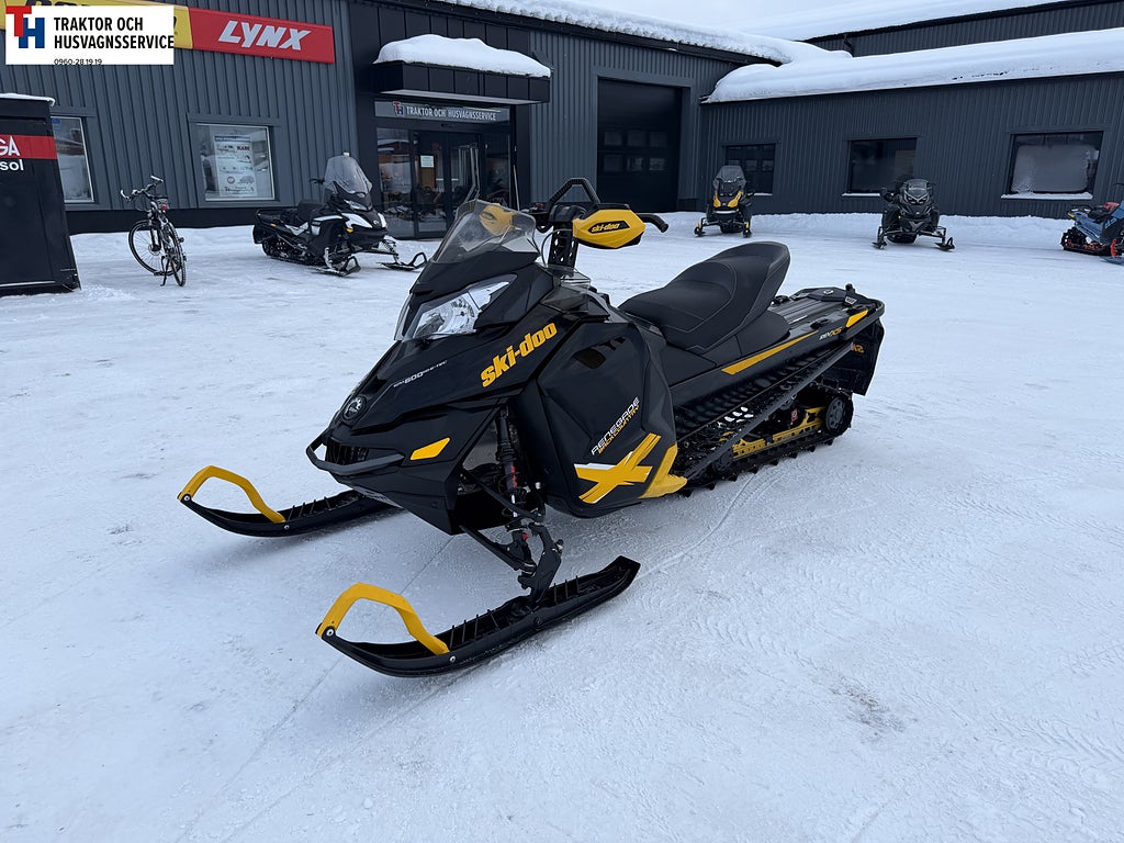 Ski-Doo Renegade Backcoutry 600 E-tec Elstart, Dubbeldyna, Fint skick -13
