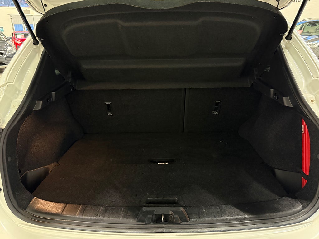 Nissan Qashqai 1.6 DIG-T Tekna Panorama 360* kamera drag 1 Ägare - miniatyr 20