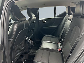 Volvo XC40 D3 AWD Momentum Pro SoV-Däck/Elstol/Kamera/Psens/Navi – bild 13