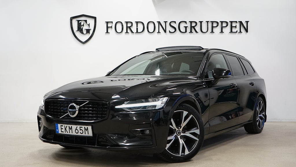 Volvo V60 B4 R-Design / Pano / 360° Kamera / Drag / SE SPEC
