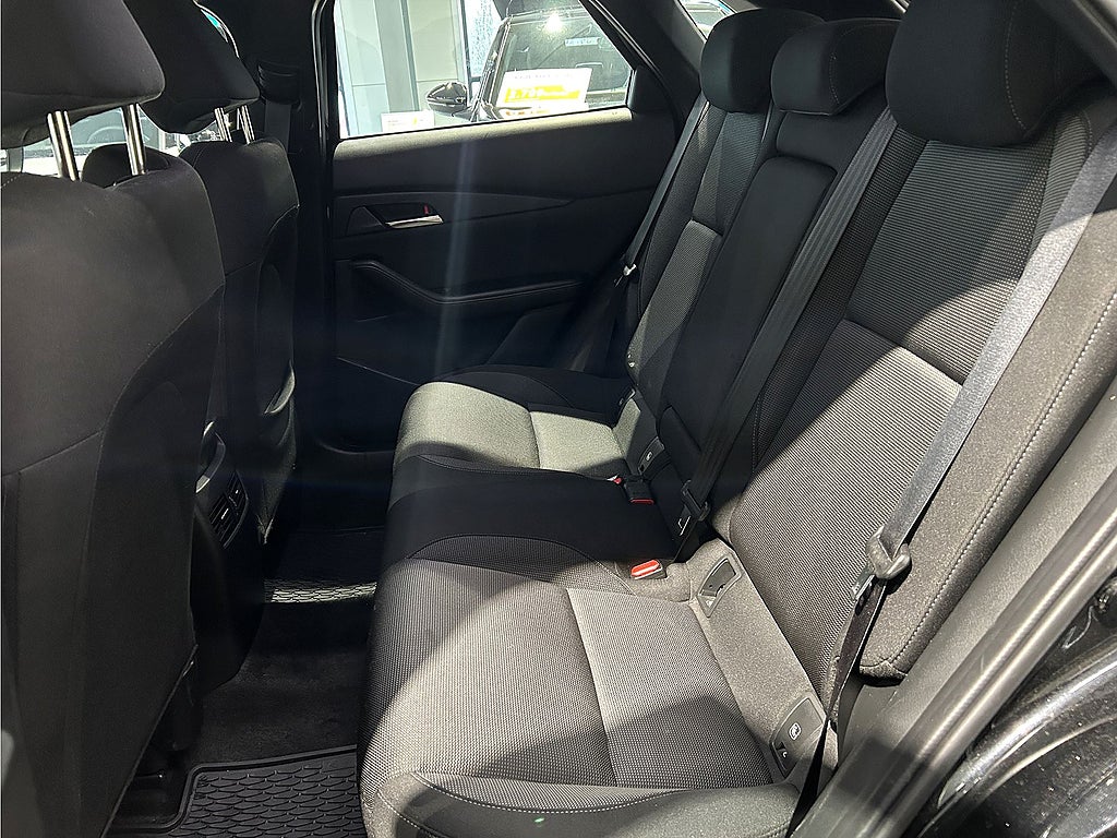 Bild på Mazda CX-30 Sky 2.0 150hk - B-KAMERA, CARPLAY