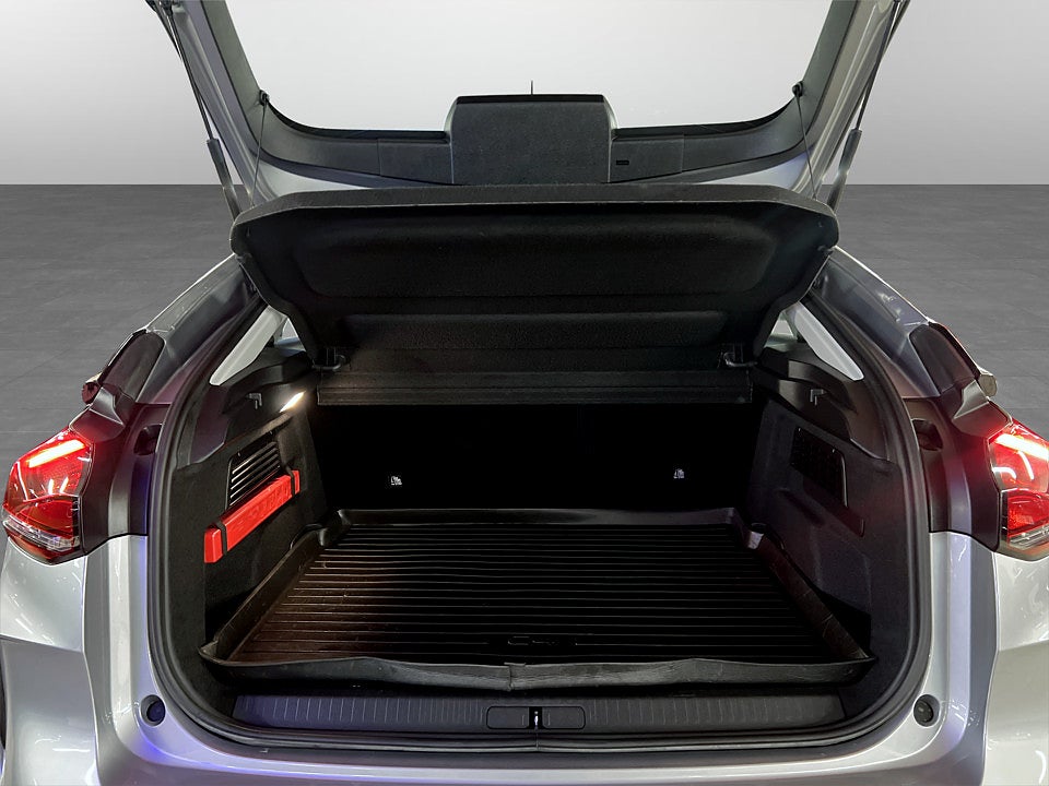 Bild på Citroën e-C4 Feel 50kWh 136hk Aut CARPLAY RATTVÄRME