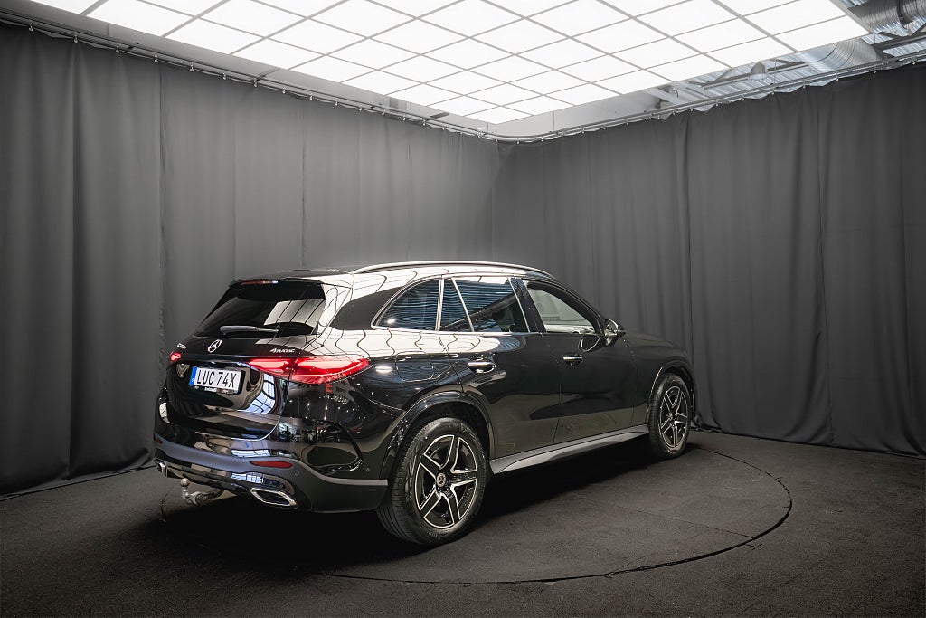 Mercedes-Benz GLC 300 d e 4M AMG NIGHT LUFT DRAG PANO 360 BUR MAX UTR