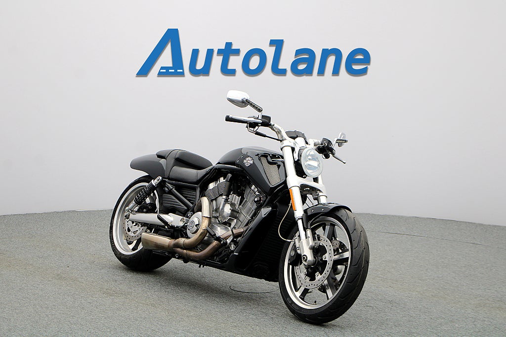 Harley-Davidson VRSCF V-Rod Muscle * Vance & Hines, Nyservad 