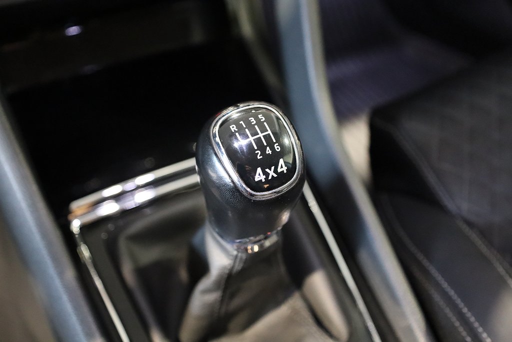 Skoda Karoq 2,0 TDI 150hk 4x4 Businessline Värmare Drag 2019