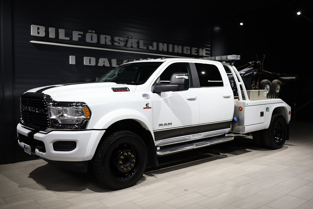 Dodge RAM 5500 HD Crew Cab Laramie 6.7L Cummins 370hk Bärgningsbil