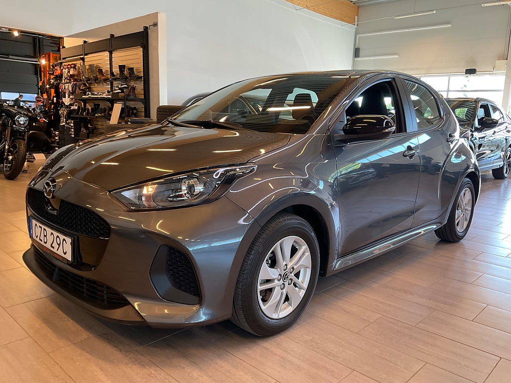 Mazda 2 Hybrid Centre-Line Kamera S&V-hjul