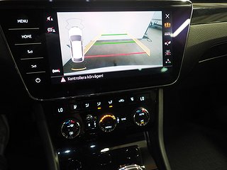 Kombi Skoda Superb 16 av 21