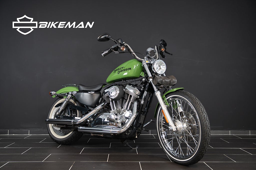 Harley-Davidson XL1200V Seventy-Two V&H SlipOn 