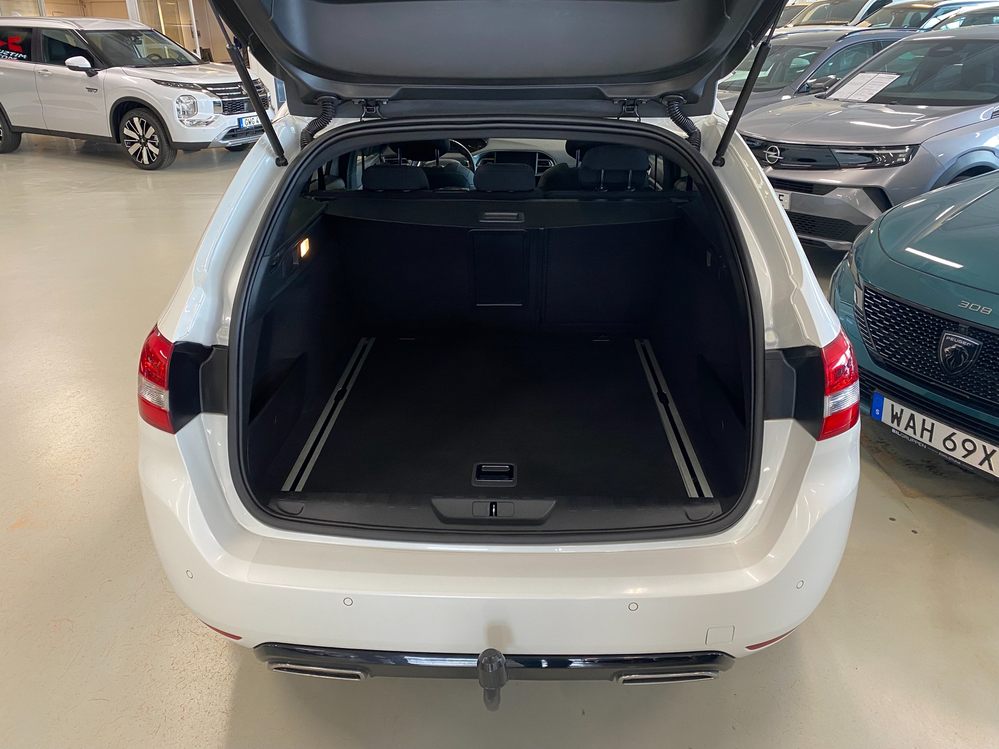 Peugeot 308 2018, bild 4/57