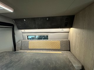 Husbil-halvintegrerad Robeta Kronos 180HK AUT 15 av 31