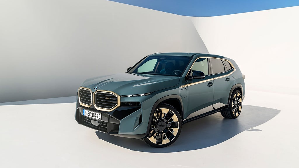 BMW XM har en V8-motor som kompletteras av ett batteri på 29,5 kWh. Foto: BMW