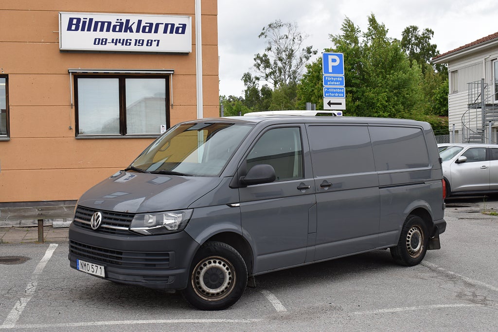 Volkswagen Transporter T32 2.0 TDI BMT KYLBIL/ DRAG/ PDC/ BES TILL 2027-07-31