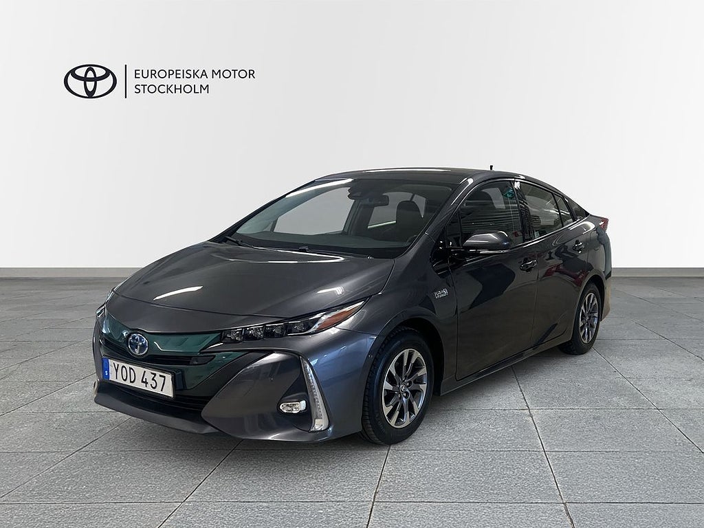 Toyota Prius Plug-in Hybrid / Vinterhjul / JBL / AU-Garanti