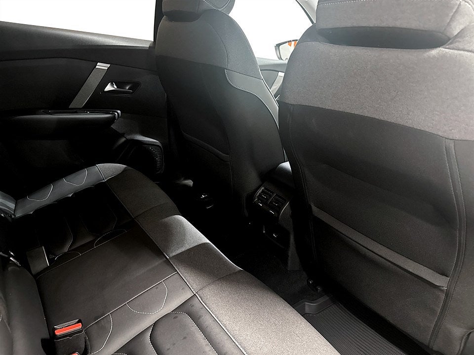 Bild på Citroën C4 Shine 1.2 PT 130hk Aut - 360-KAMERA, CARPLAY