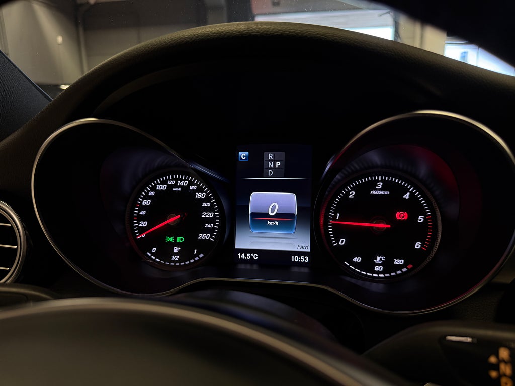 Mercedes-Benz C220 d 2018 - miniatyr 20