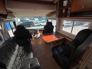 Husbil-halvintegrerad Concorde Charisma 890 LS 9 av 31