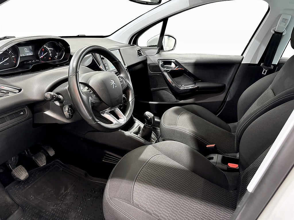 Bild på Peugeot 208 Active 1.2 PT 82hk - BACKSENSORER