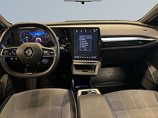 Renault Mégane E-TECH 60 kWh Euro 6 Adaptiv Fart/360/Navi/Rattvärm/SoV-Däck – bild 8