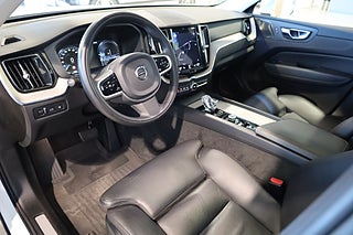 SUV Volvo XC60 14 av 32