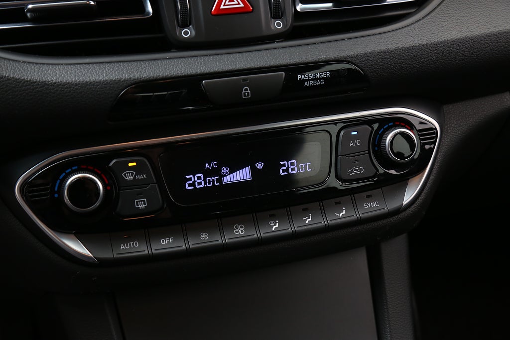 Hyundai i30 1,0 T-GDi 120hk MHEV Essential Kombi Aut 2022