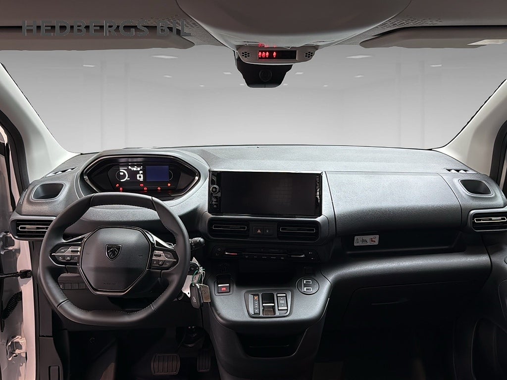 Peugeot Partner Crew Cab 130  5-SITS   thumbnail
