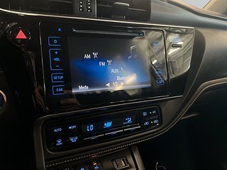 Toyota Auris Hybrid e-CVT/S&V-hjul/Kamera/Bluetooth/Kamkedja