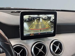 Mercedes-Benz A 180 d 7G-DCT Urban Line/S&V-hjul/H&K/Drag/Kamera/Navi – bild 11