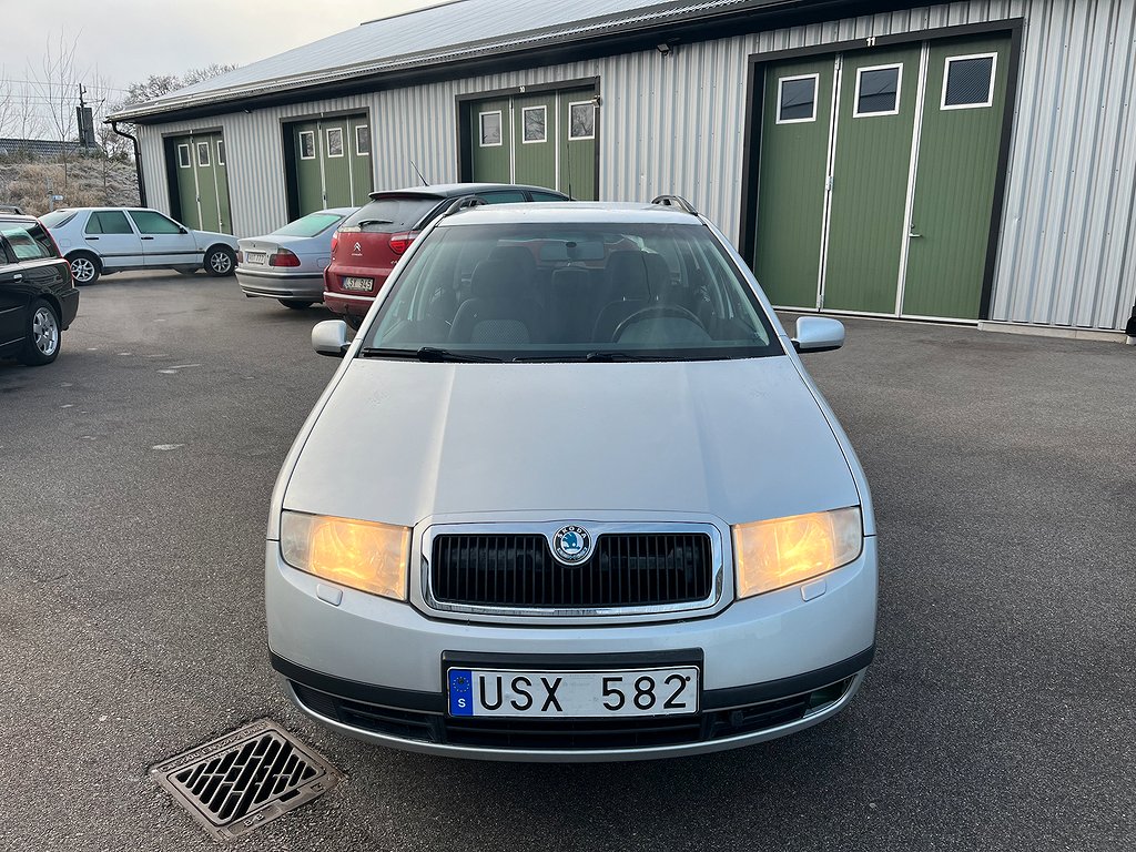 Skoda Fabia Kombi 1.2 Dragk, Kamkedja, Nyservad, Nybes,